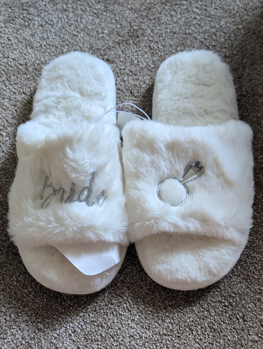 NWT Bridal White Faux-Fur Slide Slippers